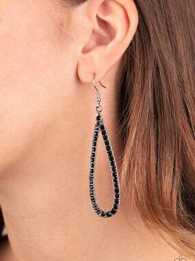 Paparazzi Jewelry Accessories - Glitzy Goals - Black Earrings - Vintage